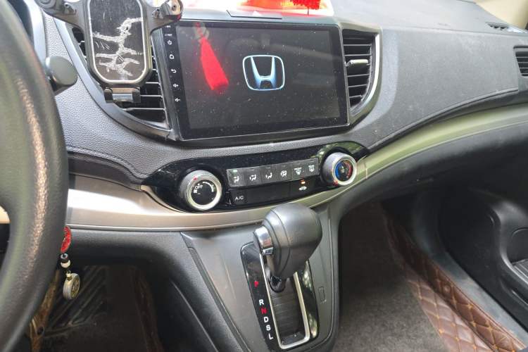 Used Honda CR-V 2016 2.0L Two-Wheel Drive Classic Edition Audio And AC Panel