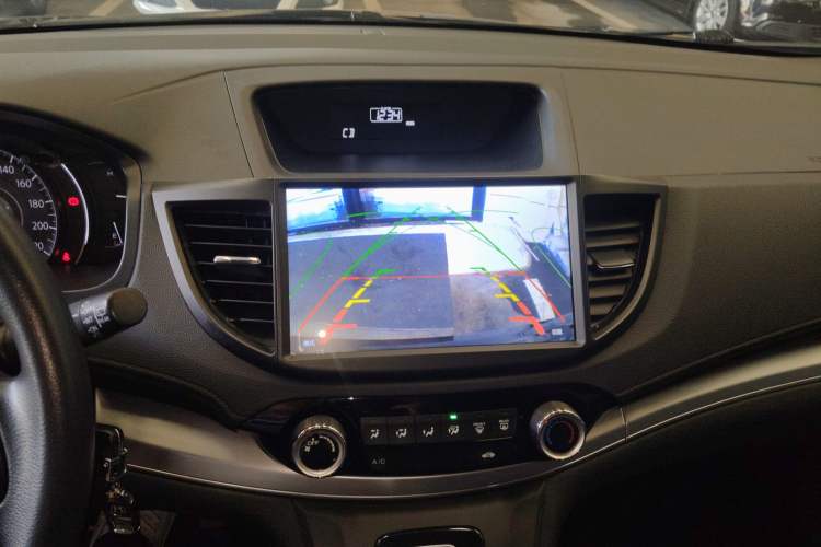 Used Honda CR-V 2016 2.0L two-wheel drive Urban Edition Audio And AC Panel