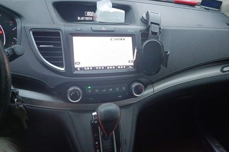 Used Honda CR-V 2016 2.0L two-wheel drive Urban Edition Audio And AC Panel