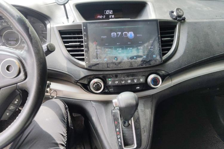 Used Honda CR-V 2016 2.0L Two-Wheel Drive Classic Edition Audio And AC Panel