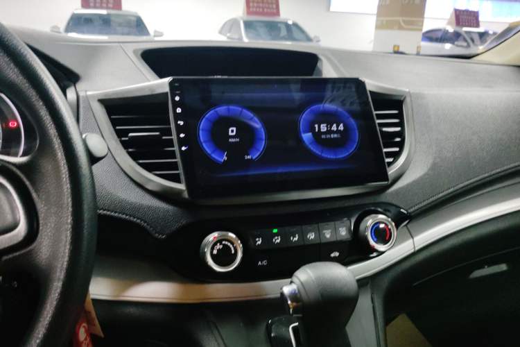 Used Honda CR-V 2016 2.0L Two-Wheel Drive Classic Edition Audio And AC Panel