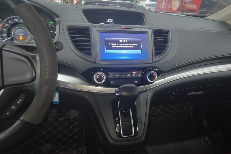 Used Honda CR-V 2016 2.0L Two-Wheel Drive Classic Edition Audio And AC Panel