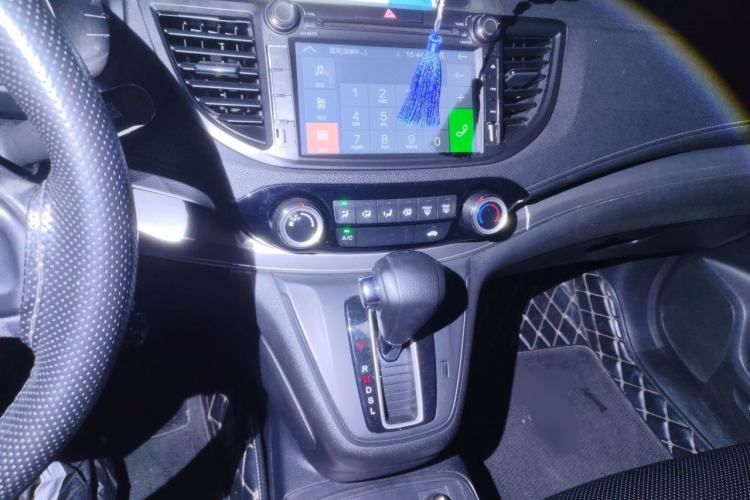 Used Honda CR-V 2016 2.0L Two-Wheel Drive Classic Edition Audio And AC Panel
