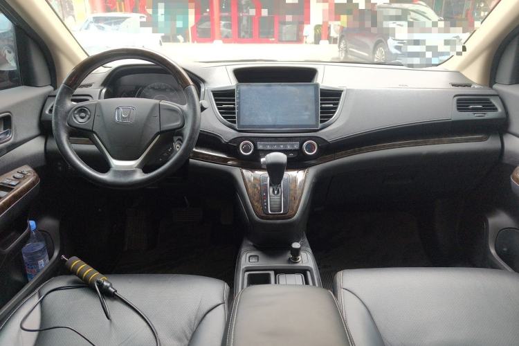 Used Honda CR-V 2016 2.0L two-wheel drive Urban Edition Center Console