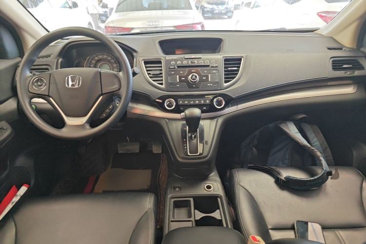 Used Honda CR-V 2016 2.0L two-wheel drive Urban Edition Center Console