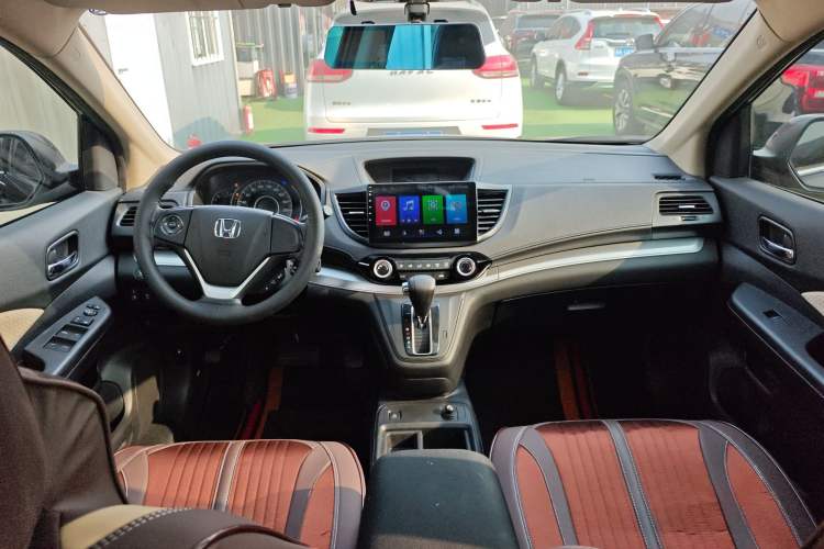 Used Honda CR-V 2016 2.0L two-wheel drive Urban Edition Center Console