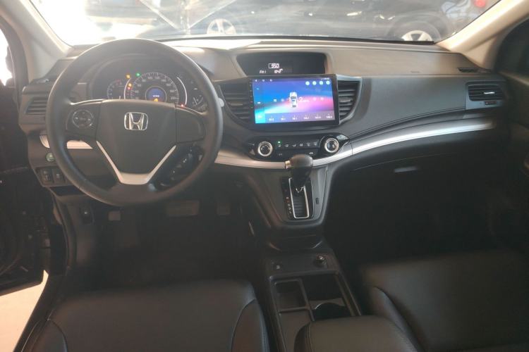 Used Honda CR-V 2016 2.0L two-wheel drive Urban Edition Center Console