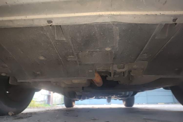 Used Honda CR-V 2016 2.0L two-wheel drive Urban Edition Chassis Front