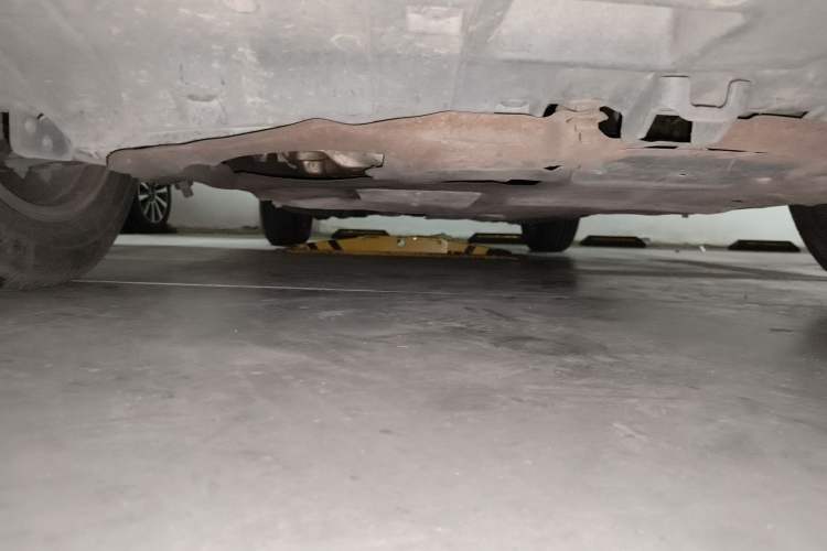 Used Honda CR-V 2016 2.0L two-wheel drive Urban Edition Chassis Front