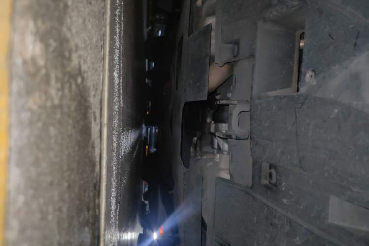 Used Honda CR-V 2016 2.0L two-wheel drive Urban Edition Chassis Front