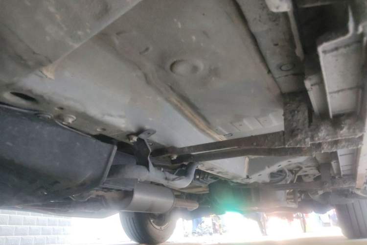 Used Honda CR-V 2016 2.0L two-wheel drive Urban Edition Chassis Front Left