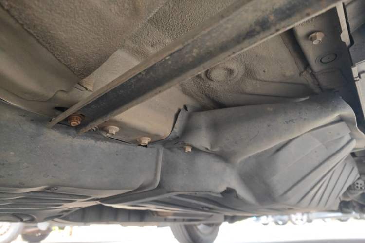 Used Honda CR-V 2016 2.0L two-wheel drive Urban Edition Chassis Front Left