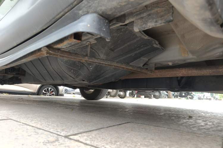 Used Honda CR-V 2016 2.0L two-wheel drive Urban Edition Chassis Front Right