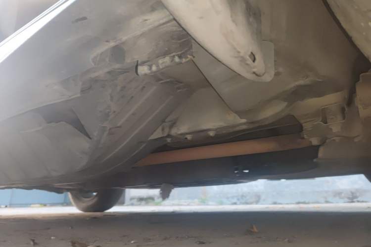 Used Honda CR-V 2016 2.0L two-wheel drive Urban Edition Chassis Front Right