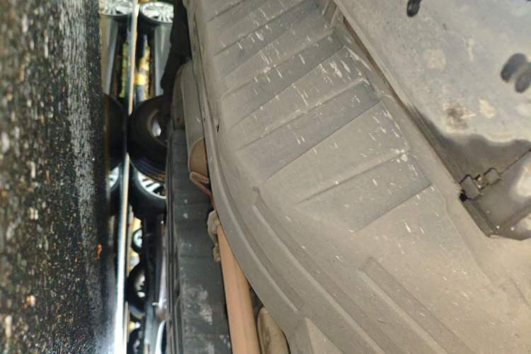 Used Honda CR-V 2016 2.0L two-wheel drive Urban Edition Chassis Front Right
