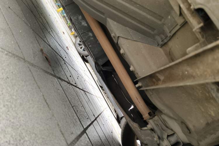 Used Honda CR-V 2016 2.0L two-wheel drive Urban Edition Chassis Front Right