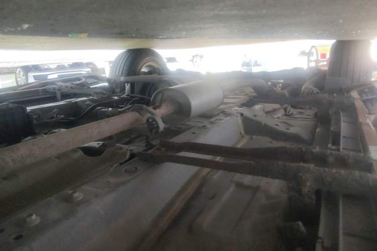 Used Honda CR-V 2016 2.0L two-wheel drive Urban Edition Chassis Front Right