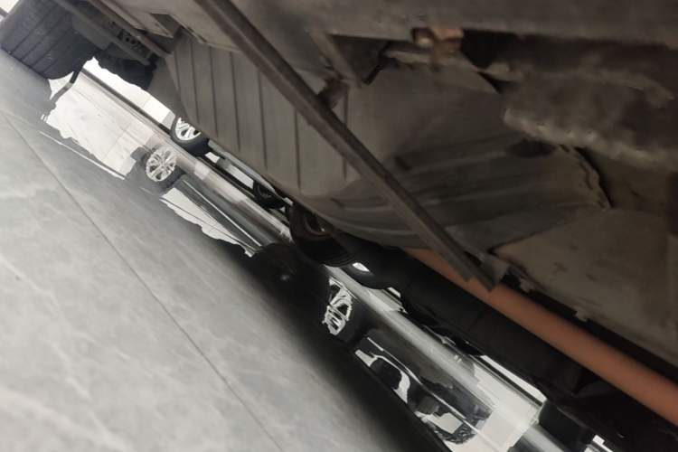Used Honda CR-V 2016 2.0L two-wheel drive Urban Edition Chassis Front Right
