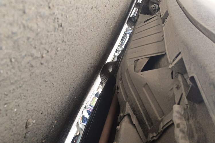 Used Honda CR-V 2016 2.0L two-wheel drive Urban Edition Chassis Front Right