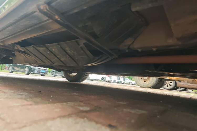 Used Honda CR-V 2016 2.0L two-wheel drive Urban Edition Chassis Front Right