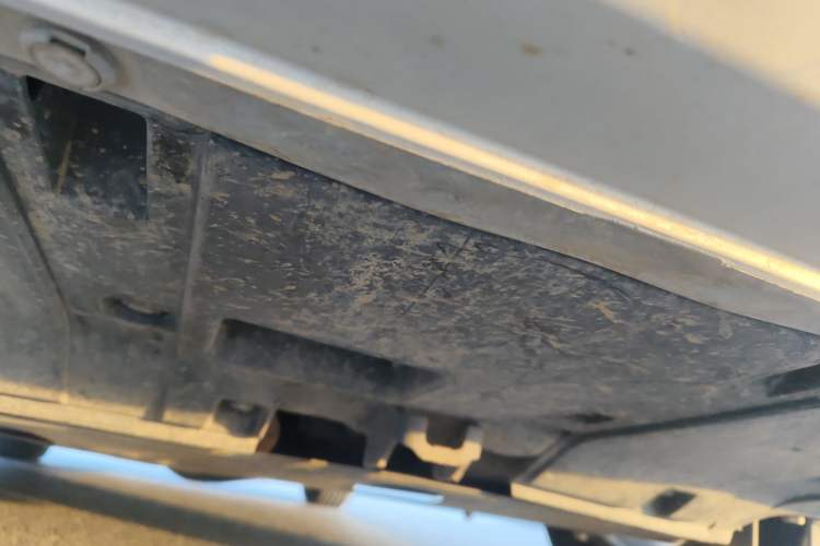 Used Honda CR-V 2016 2.0L two-wheel drive Urban Edition Chassis Front