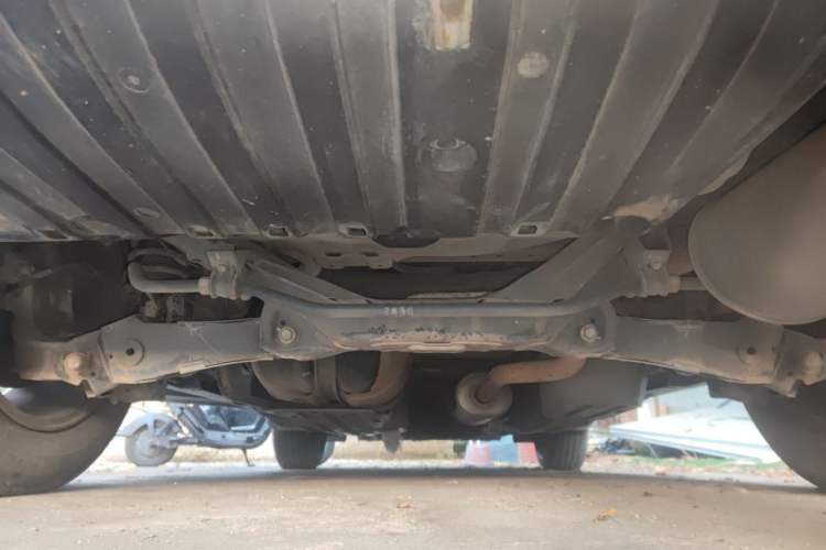 Used Honda CR-V 2016 2.0L two-wheel drive Urban Edition Chassis Rear