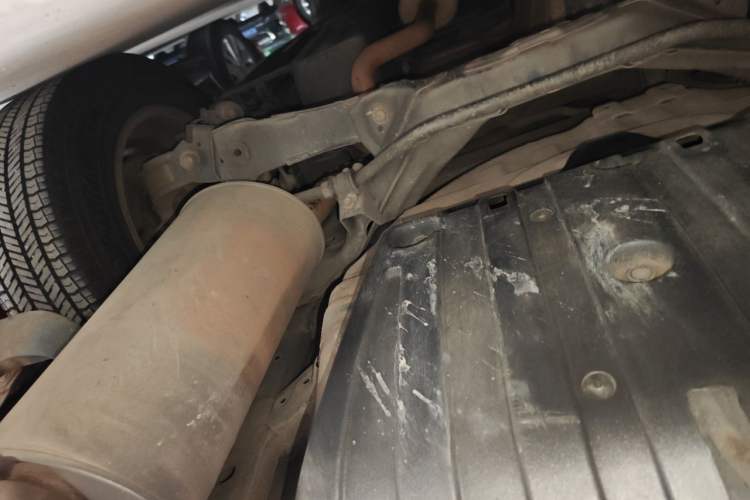 Used Honda CR-V 2016 2.0L two-wheel drive Urban Edition Chassis Rear