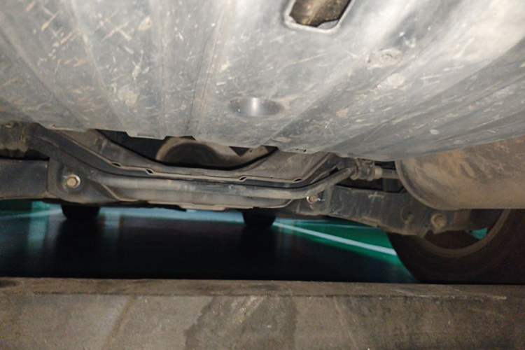 Used Honda CR-V 2016 2.0L two-wheel drive Urban Edition Chassis Rear