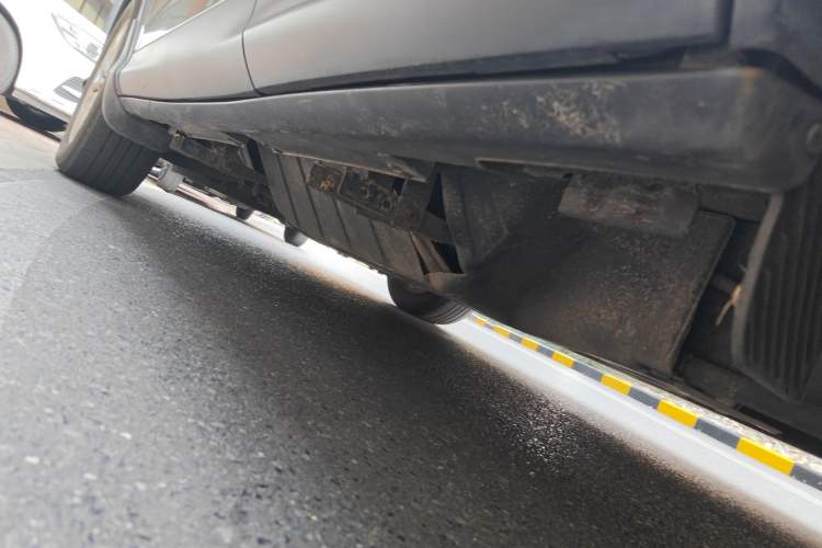 Used Honda CR-V 2016 2.0L two-wheel drive Urban Edition Chassis Rear Left