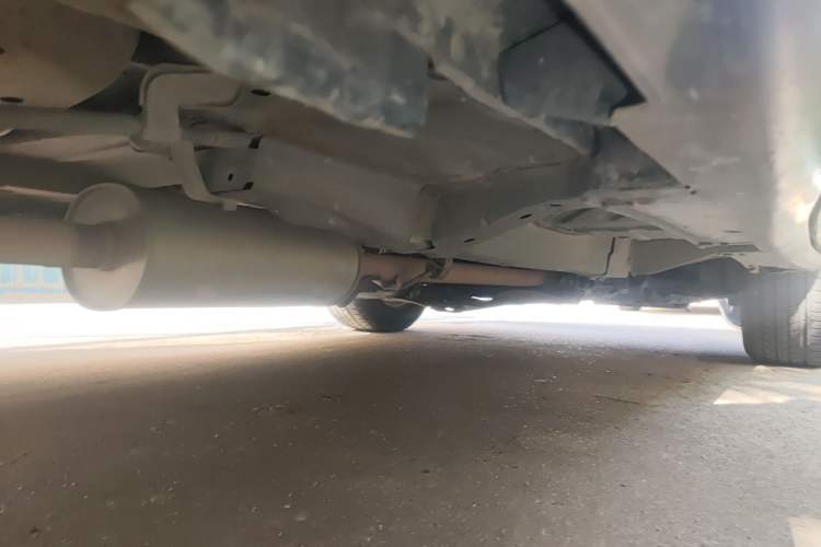 Used Honda CR-V 2016 2.0L two-wheel drive Urban Edition Chassis Rear Right
