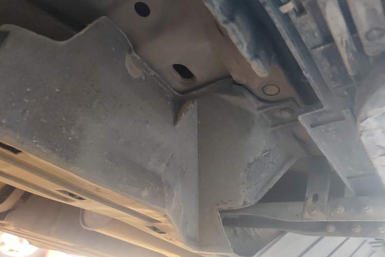Used Honda CR-V 2016 2.0L two-wheel drive Urban Edition Chassis Rear Right