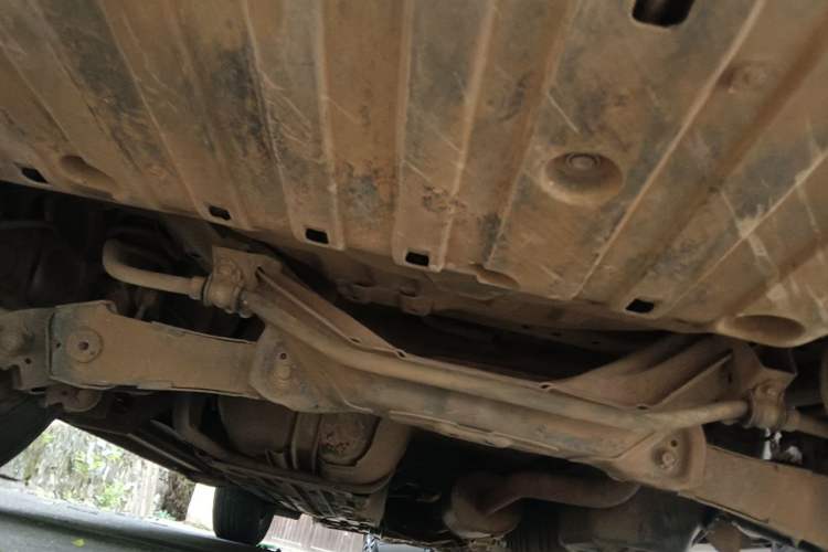 Used Honda CR-V 2016 2.0L two-wheel drive Urban Edition Chassis Rear