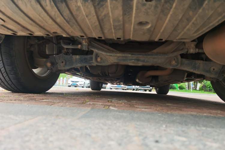 Used Honda CR-V 2016 2.0L two-wheel drive Urban Edition Chassis Rear