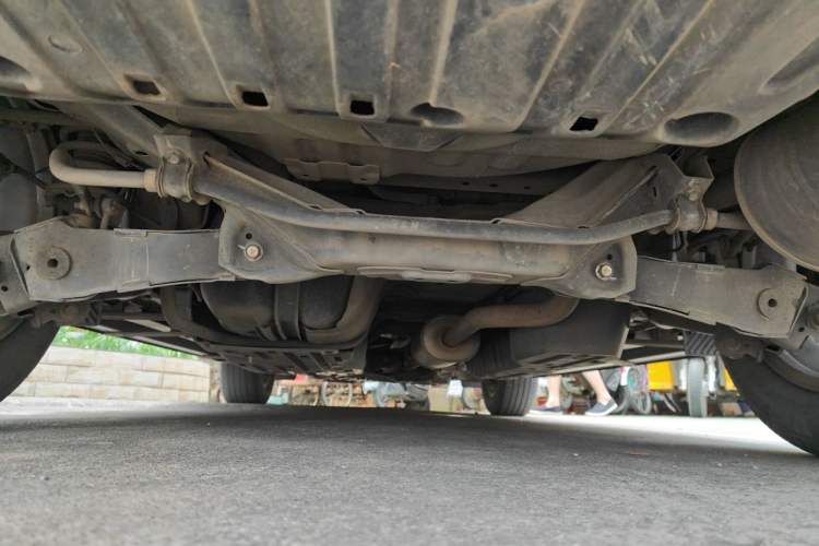 Used Honda CR-V 2016 2.0L two-wheel drive Urban Edition Chassis Rear