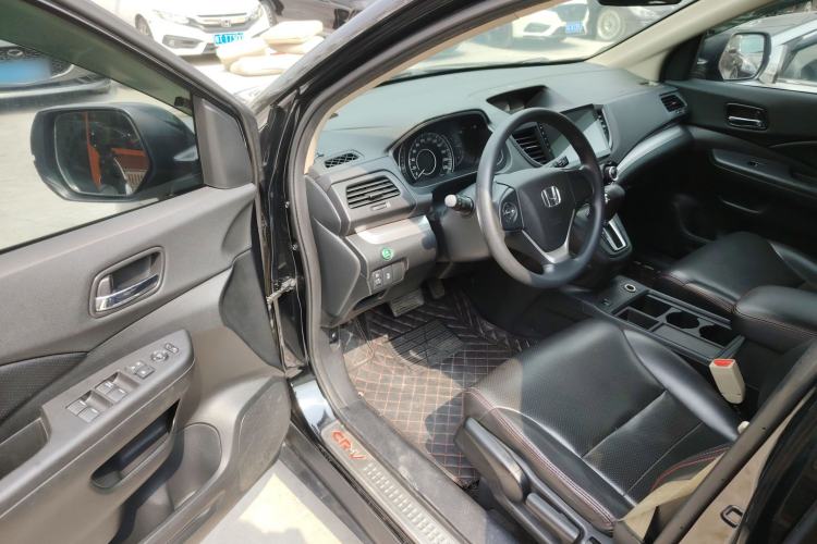 Used Honda CR-V 2016 2.0L Two-Wheel Drive Classic Edition Driver Seat