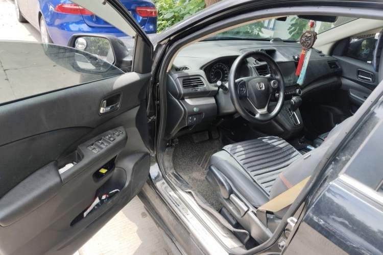Used Honda CR-V 2016 2.0L Two-Wheel Drive Classic Edition Driver Seat