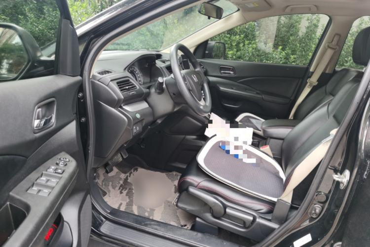 Used Honda CR-V 2016 2.0L two-wheel drive Urban Edition Driver Seat