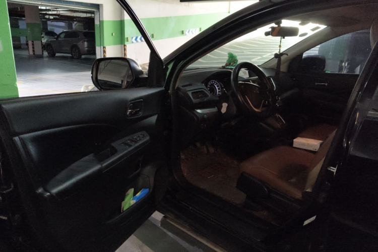 Used Honda CR-V 2016 2.0L two-wheel drive Urban Edition Driver Seat