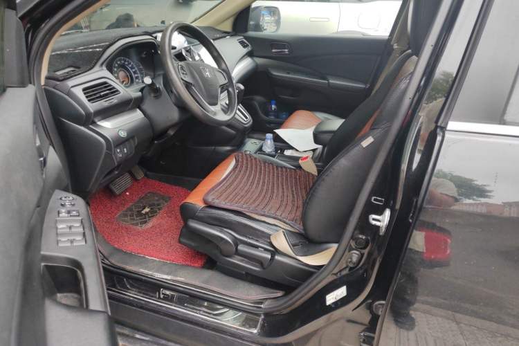 Used Honda CR-V 2016 2.0L Two-Wheel Drive Classic Edition Driver Seat