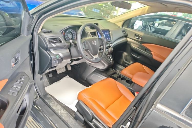 Used Honda CR-V 2016 2.0L two-wheel drive Urban Edition Driver Seat