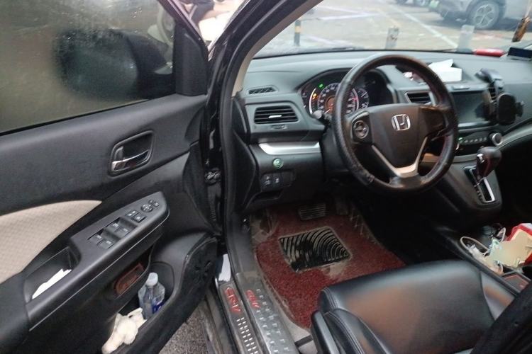 Used Honda CR-V 2016 2.0L two-wheel drive Urban Edition Driver Seat