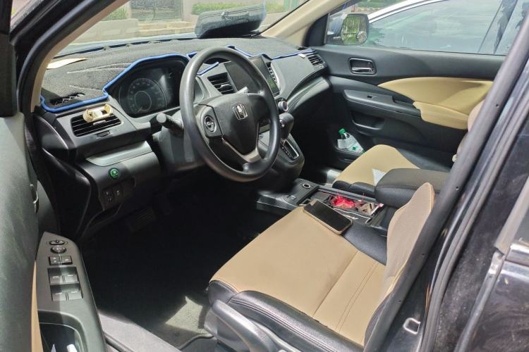 Used Honda CR-V 2016 2.0L two-wheel drive Urban Edition Driver Seat