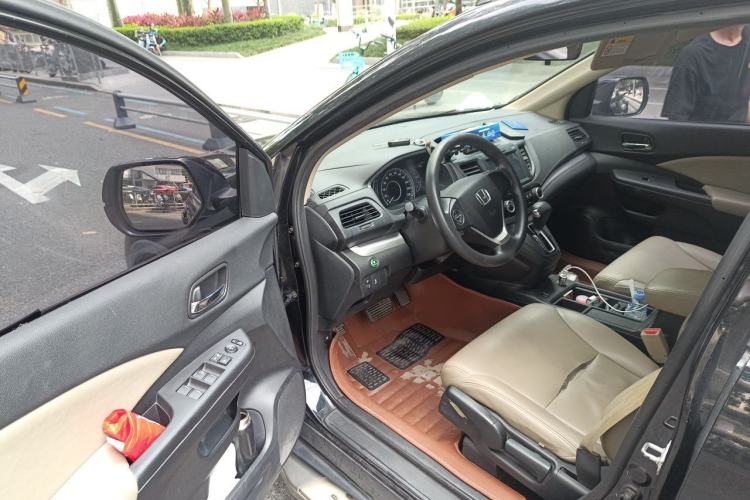 Used Honda CR-V 2016 2.0L Two-Wheel Drive Classic Edition Driver Seat