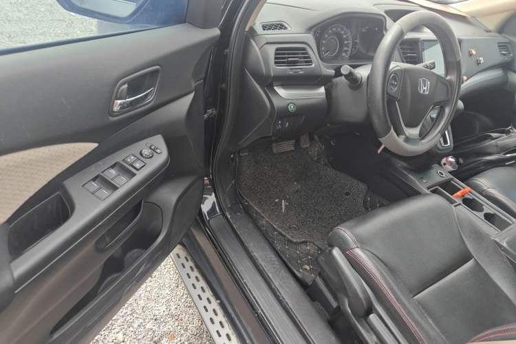 Used Honda CR-V 2016 2.0L Two-Wheel Drive Classic Edition Driver Seat