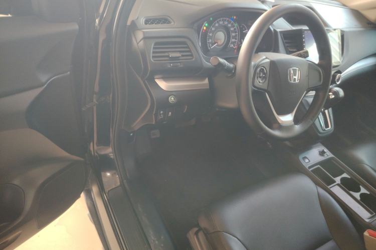 Used Honda CR-V 2016 2.0L two-wheel drive Urban Edition Driver Seat