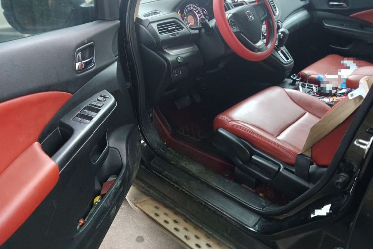 Used Honda CR-V 2016 2.0L two-wheel drive Urban Edition Driver Seat