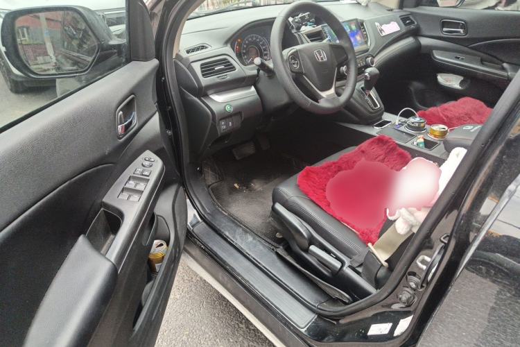 Used Honda CR-V 2016 2.0L two-wheel drive Urban Edition Driver Seat