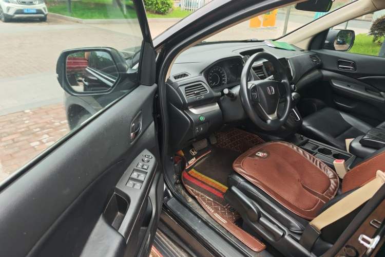Used Honda CR-V 2016 2.0L two-wheel drive Urban Edition Driver Seat