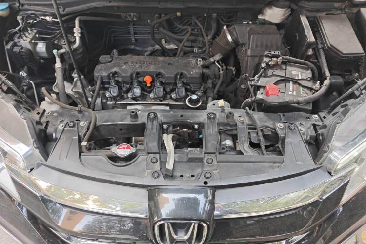 Used Honda CR-V 2016 2.0L two-wheel drive Urban Edition Engine Bay