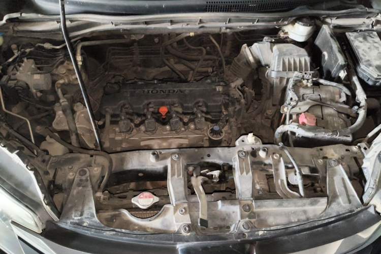 Used Honda CR-V 2016 2.0L two-wheel drive Urban Edition Engine Bay